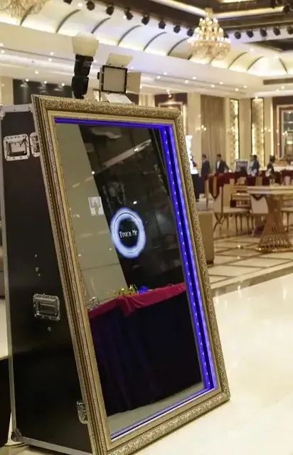 Magic Mirror Photo Booth